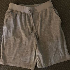 lululemon athletica Shorts - Men’s 9” lululemon shorts with liner lululemon athletica Shorts - Men’s 9” lululemon shorts with liner